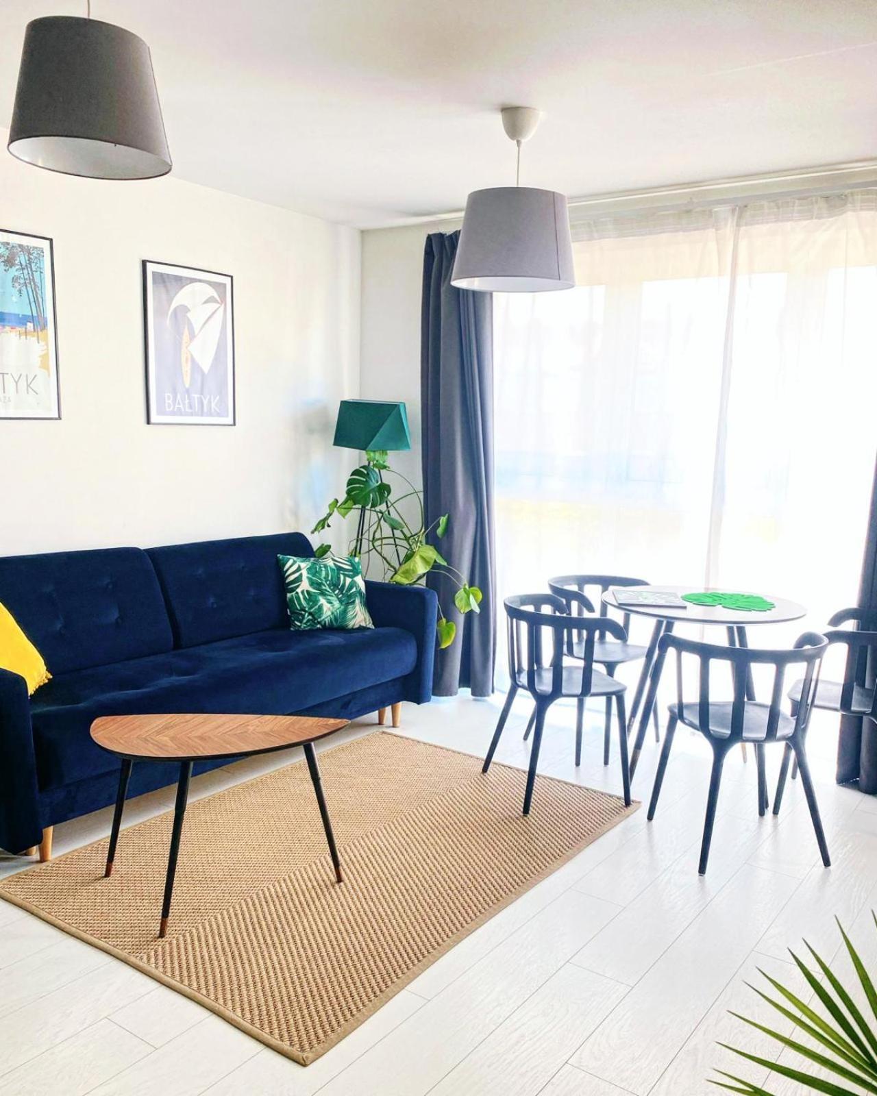 Monstera Apartment